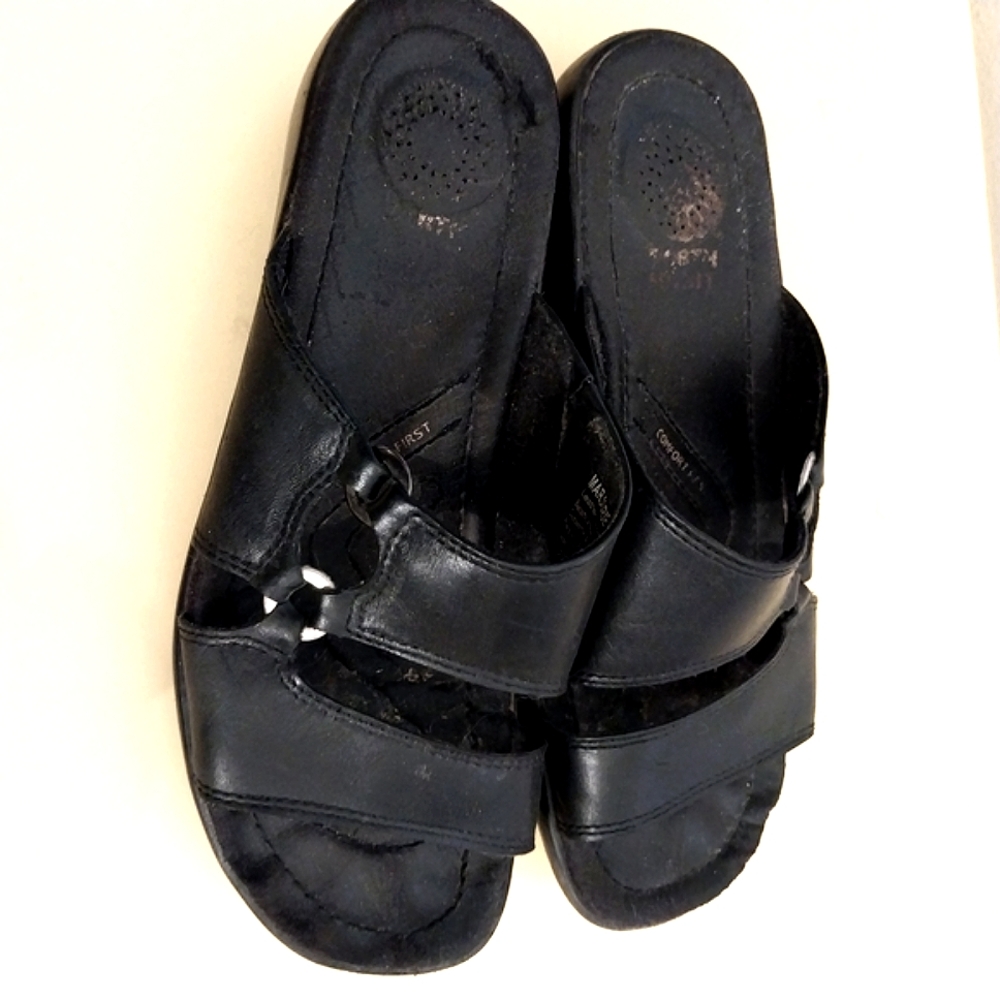 Earth Spirit Black Leather Sandals